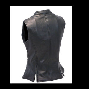 Chaleco de Mujer de Diseño Moderno y Elegante, Calidad Premium, Cuero Sostenible, Ligero, Forrado de Felpa - Product Image 4