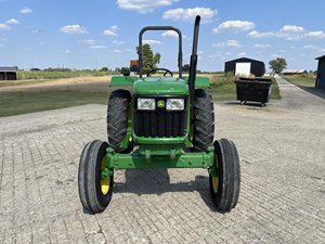 5045E John Deere Tractor de ruedas para motor 50 HP disponible para comprar hoy con ofertas al por mayor - Product Image 3