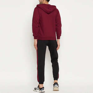 Chándal ajustado para hombre de alta calidad, ropa deportiva para exteriores con estampado personalizado, precio al por mayor de Sialkot Pakistán - Product Image 5