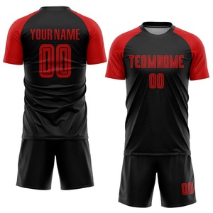 Uniformes de football pour hommes personnalisés OEM Derniers modèles Ensemble de vêtements de football pour jeunes Nouveaux vêtements de sport de sublimation - Product Image 1
