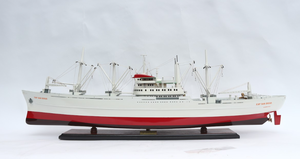 CAP SAN DIEGO CARGO SHIP Modelo Pintado a mano Resina Amor Decoración náutica Regalo para el hogar Vietnam - Product Image 2