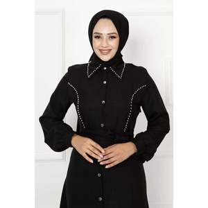 Vestido de cuello camisero con detalles de perlas negro - Product Image 1