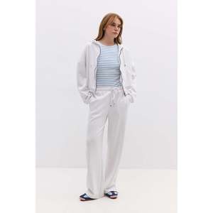 Sudadera con Capucha y Cremallera de Tela Modal Suave al Tacto - Product Image 3