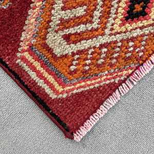 Vintage Turkish Rug 1.3x2.8 ft, <b>Red</b> Small Floral <b>Wool</b> Rug - Product Image 4