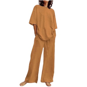 Nuevo diseño de las mujeres chándal al por mayor ropa deportiva de dos piezas conjunto de ropa deportiva de fábrica - Product Image 1