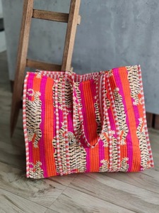 Sac fourre-tout en coton pur fait à la main en Inde, à chaînes ouvertes matelassées, magnifique sac de plage pour femmes, sac de fête, sac de voyage, tigre - Product Image 2