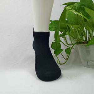 High Quality Custom <b>Socks</b> Men's Unisex Embroidery Knit/woven/jacquard Crew Design Sport Cotton <b>Socks</b> With Custom Logo - Product Image 4