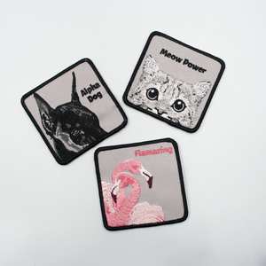 แผ่นป้ายโลโก้ผ้าทอที่ขอติดโลโก้แบรนด์3D แผ่นติดโลโก้แบบกำหนดเองไม่มีแผ่นติดโลโก้ขั้นต่ำ - Product Image 3