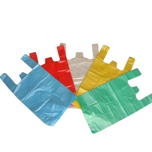 Máquina de fabricación de bolsas de camisetas personalizadas con material PE reciclable para uso en supermercados Vietnam Origin ODM Factory - Product Image 1