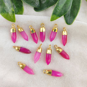 Colgante minimalista de punta de Calcedonia Rosa caliente, colgante de piedras preciosas facetadas chapadas en oro, joyería galvanizada de oro - Product Image 4