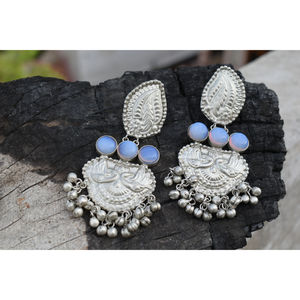 Aretes de Aro Grandes con Piedras, Diseño Tradicional, Hechos a Mano, con Aspecto de Plata, para Niñas y Mujeres - Product Image 4