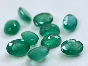 Ngọc lục bảo tự nhiên mặt hình bầu dục hình dạng lỏng đá quý 10x8mm cho đồ trang sức làm tùy chỉnh với tất cả các hình dạng - Product Image 3