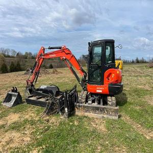 Miniexcavadora Kubota KX040-4, Excavadora Compacta de 1.7 Toneladas y 0.02 m3 para Trabajos de Construcción y Servicios Públicos - Product Image 6