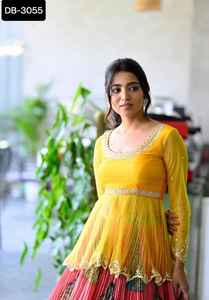 ชุดเลเฮนกาโชลีผ้าไหมชิโนนคุณภาพสูง ดีไซน์ใหม่ สำหรับงานแต่งงานและงานพิธีต่างๆ พร้อมลายปักแฟนซี - Product Image 2