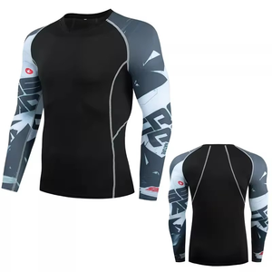 T-shirt Rash Guard pour homme à manches longues, couleur unie, 100 % polyester, avec logo personnalisé OEM - Product Image 1
