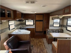 VENDEDOR VERIFICADO DE K-e-y-s-t-o-n-e Rv Pas-s-p-ort 3100RK USADO DEL 2013 DISPONIBLE PARA LA VENTA - Product Image 6