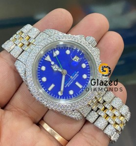 Montre de luxe Hip Hop de créateur accrocheuse avec diamants Moissanite ronds et brillants améliorés pour hommes - Product Image 1