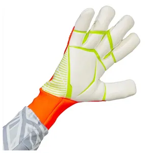 Gants de gardien de but à forte adhérence avec protection des doigts Gants de gardien de but pour adultes de haute qualité - Product Image 2