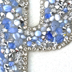 Patch en strass de luxe Paris pour la personnalisation de vêtements - Product Image 3