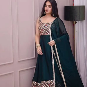 Robe Anarkali en Georgette brodée avec sequins et dupatta ample, idéale pour les fêtes, séchage rapide, vente en gros, haute qualité, prix bas - Product Image 1