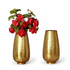 Juego de 2 Jarrones de Flores de Aluminio Dorado Vintage, Jarrones de Metal Texturizado para Mesa, Decoración de Hogar, Sala de Estar, Bodas y Decoración Elegante - Product Image 5