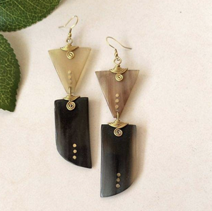 Pendiente de cuerno de búfalo de moda antiguo para joyería más vendida Diseño moderno de mujer - Product Image 1