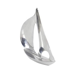 Escultura Contemporánea de Aluminio Fundido Diseñada como una Pieza Destacada que Combina el Elegante Arte en Metal y un Estilo Refinado - Product Image 5