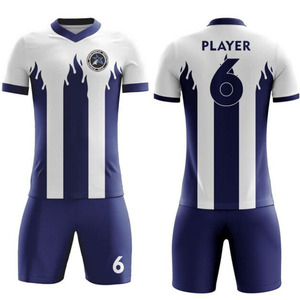 Uniformes de football personnalisables entièrement sublimés pour adultes fabriqués au Pakistan Vêtements d'entraînement sportif en polyester - Product Image 3