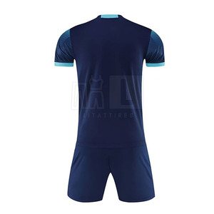 Nueva llegada 2025 uniforme de fútbol personalizado diseño diferente mejor precio uniforme de fútbol para jóvenes - Product Image 2