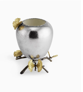 Jarrón Redondo de Metal Plateado con Diseño de Mariposa para Decoración de Interiores de Estilo Contemporáneo y Uso en Mesas de Fiesta, Procedente de la India - Product Image 1