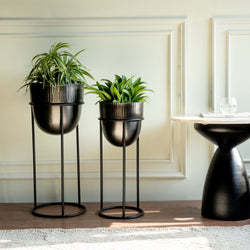 Jardinières de fleurs noires en métal de vente chaude avec support pour la décoration de la maison et du jardin d'Inde de la meilleure qualité - Product Image 2