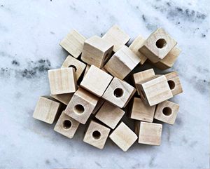 Perles en bois de 8 mm, couleur rouge, forme personnalisée et perles en bois colorées, façonnées et dimensionnées à la main, produit artisanal indien - Product Image 4