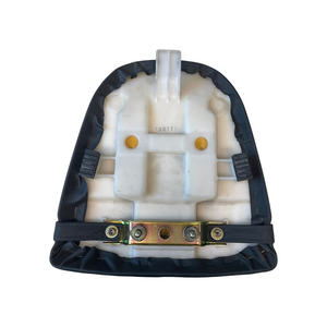 Asiento de Pasajero Original para Suzuki GSX 600/750 1996-2000, Hecho de Cuero Sintético y Carbono para Motocicletas, 45300-33E21-R42 - Product Image 2