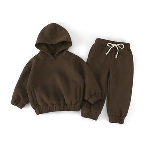 Survêtements décontractés pour enfants avec logo de marque personnalisé à vendre en gros Nouveau survêtement léger tendance pour enfants - Product Image 3