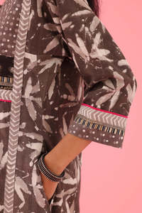 Collection unique Imprimé de feuilles Longueur de plancher Manches trois-quarts Occasion Casual Wear Imprimé Maxi - Product Image 2