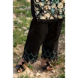 Traje de 3 Piezas sin Costuras para Mujer, Color Negro, Elegante y con Estilo - Product Image 2