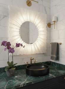 กระจกตกแต่งผนังทรงโมเดิร์นสุดหรู ทำมือด้วยกระจกและกรอบไม้ พร้อมไฟ LED ปรับแต่งได้ เหมาะสำหรับตกแต่งงานเทศกาล งานแต่งงาน รอมฎอน อีสเตอร์ และห้องน้ำ - Product Image 3