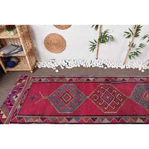 Tapis turc 2,9 x 10,6 pieds, tapis Herki vintage, tapis en laine rouge à motifs de plantes et d'arbres - Product Image 5
