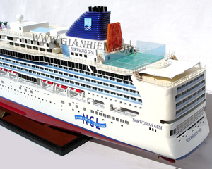 Gia Nhien Fabricant Conception personnalisée quantité minimale de commande basse MODÈLE DE BATEAU EN BOIS GEM NORWEGIEN-MODÈLE DE BATEAU EN BOIS DE HAUTE QUALITÉ Fait à la main - Product Image 2