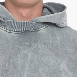 Sudadera con capucha de ajuste relajado para hombres con tela de lavado ácido desgastada Sudadera con capucha básica de estilo urbano con apariencia de lavado ácido - Product Image 4