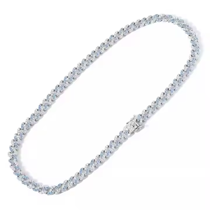 Collar de Cadena Cubana de Alto Brillo con Diamantes de Moissanita, Joyería Moderna para un Estilo Urbano y Elegante - Product Image 4