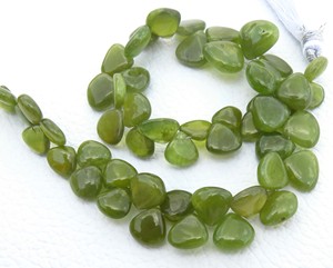 Cuentas de vesuvianita verde, gemas de vesuvianita de 6.5-10 mm, cuentas lisas, hilo de 9 pulgadas, cuentas de corazón de vesuvianita natural, piedras preciosas sueltas para joyería - Product Image 4