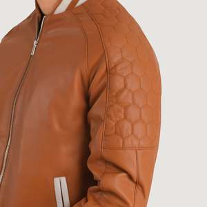 Chaqueta Varsity de Piel de Oveja Marrón Pascal Tan, Estilo Casual Urbano, Detalles Bordados, Tallas XS-XL, Otoño, Impermeable, PU - Product Image 6
