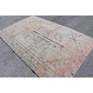 Alfombra turca de 5.6x8.4 pies, alfombra gris con lunares de lana - Product Image 2