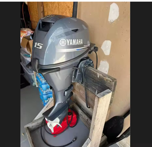 À vendre : Moteur hors-bord 4 temps 15 CV pour bateau - Product Image 1