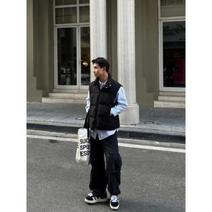 [NUEVA LLEGADA] HT03 Chaleco acolchado Acolchado Diseño Acolchado Personaje Suave Cálido Poliéster/Material de algodón Ropa de calle de moda - Product Image 1