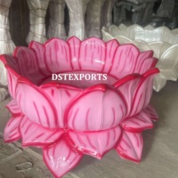 Urli en fibre de verre élégant, moderne et luxueux en forme de lotus pour les cérémonies Haldi et de puberté, super décoratif pour les mariages et événements Haldi aux États-Unis