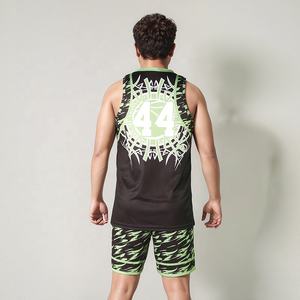 Uniformes de Baloncesto de Alta Calidad 100% Poliéster, Diseño Personalizado, Transpirables, Cómodos, Tallas Grandes, Antibacterianos - Product Image 3