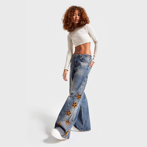 Jeans holgados de cintura alta europeos y americanos, pantalones vaqueros de cintura alta bordados a la moda para mujer. - Product Image 4