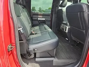 Ford F-450 Lariat 2022 - Product Image 4